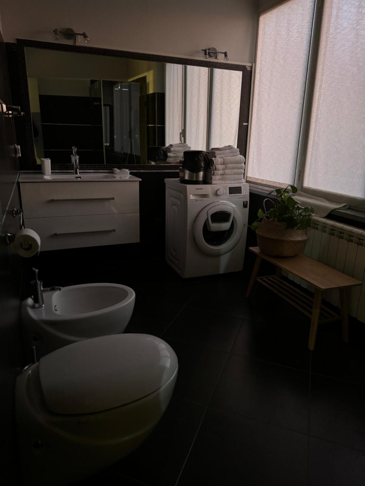 Le Tre Ca', Ca' Cecilia, Ca' Nina, Ca' Vittoria Lägenhet Asti Exteriör bild