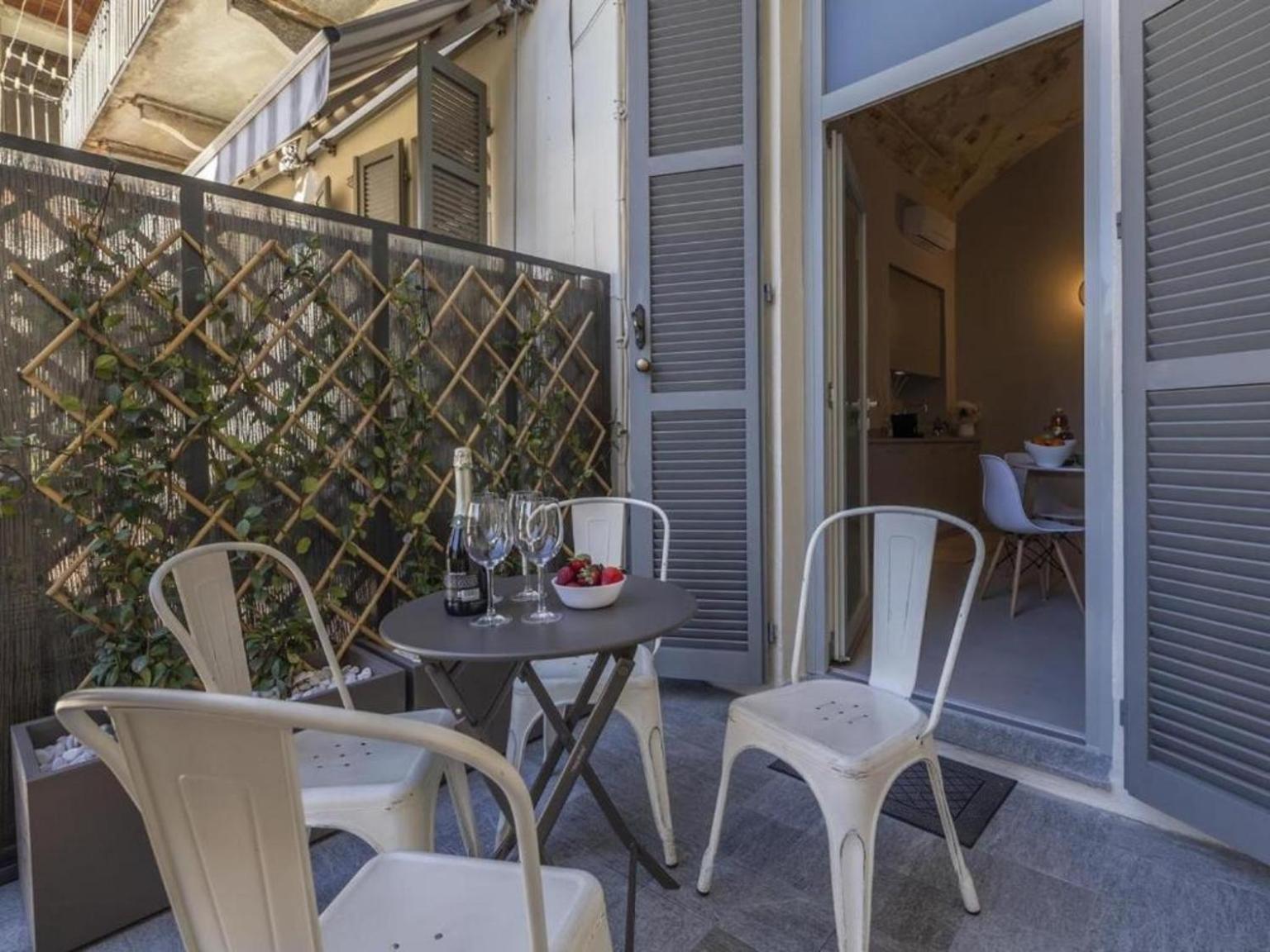 Le Tre Ca', Ca' Cecilia, Ca' Nina, Ca' Vittoria Lägenhet Asti Exteriör bild